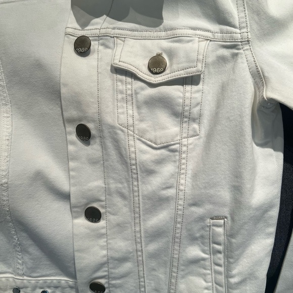 Vintage Gap white Jean jacket - Picture 5 of 10